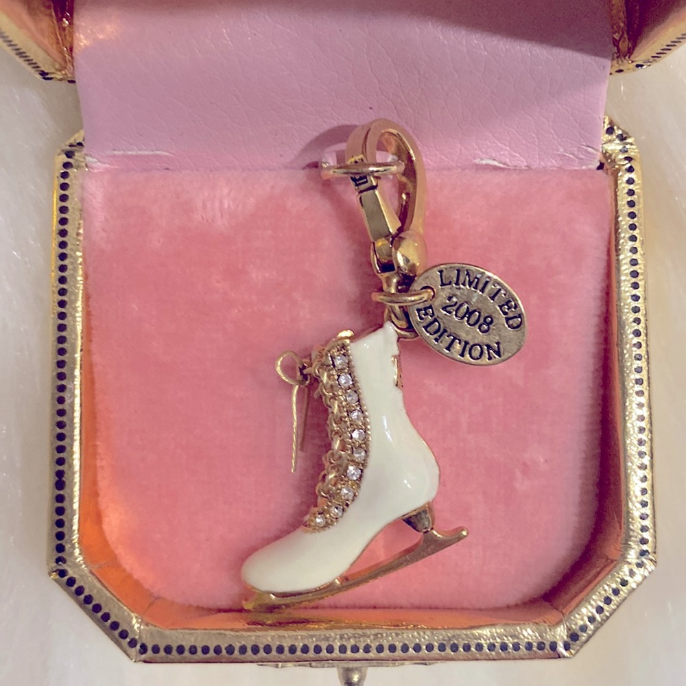 🩷PRICE IS FIRM🩷Juicy Couture White Ice Skate Charm Limited Edition/Rare/Y2K